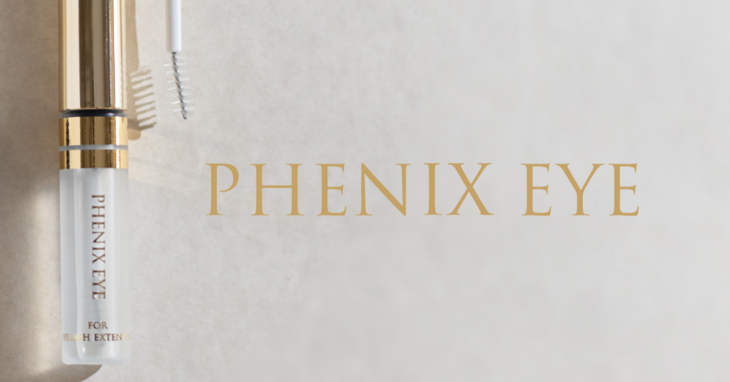 コーティングリキッドのクリアとブラシの穂先が映っており、横のスペースにフェニックスアイのロゴが書いてあるイメージ画像